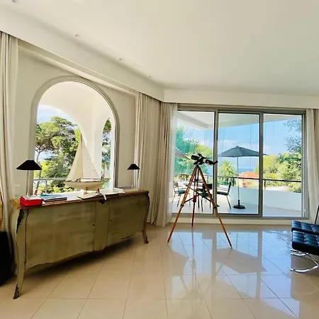 Vila Beautiful 5 Bedroom With Direct Sea View Antibes