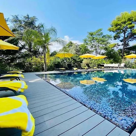 Vila Beautiful 5 Bedroom With Direct Sea View